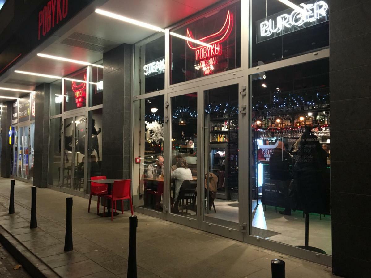 Inny Wymiar Varşova Dış mekan fotoğraf